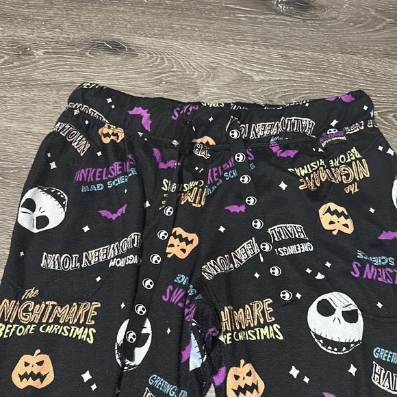 Jack Skellington in nightmare before Christmas pj bottoms - Picture 3 of 6